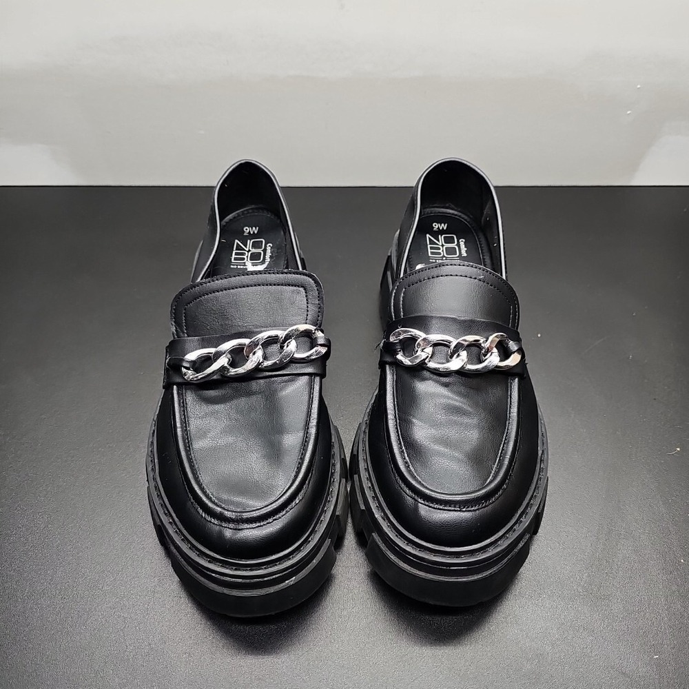 No Boundaries Womens Black Lug Sole Chain Loafers WWNB42FM001 Size 9W Wide